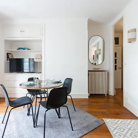 Collection Centre-ville Gare Apartman *