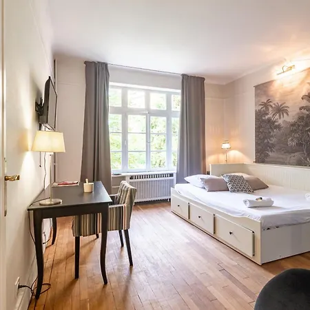 Apartment Collection *